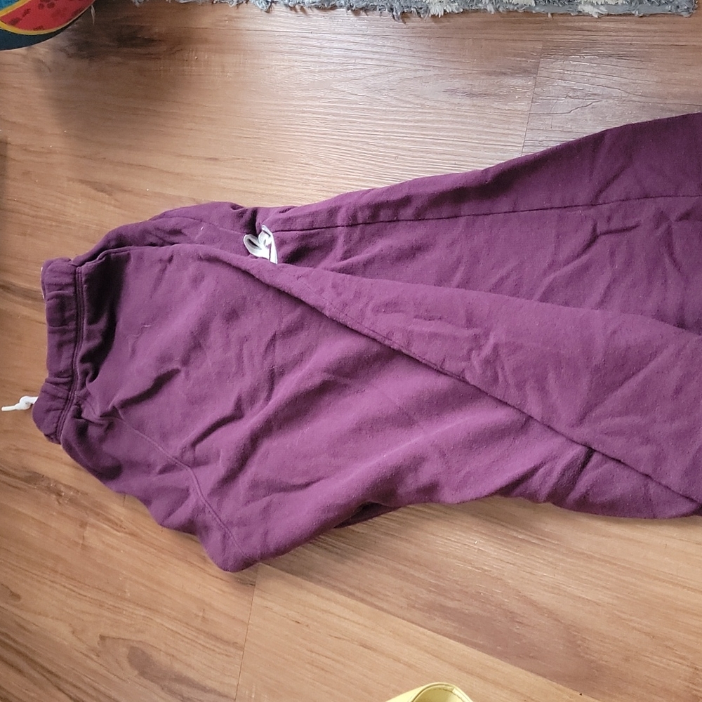 Pink sweats - Picture 3 of 4